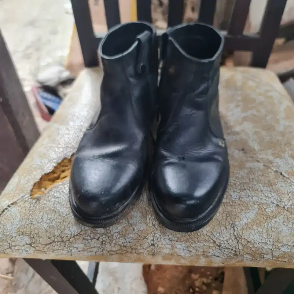 sepatu kulit asli no.39