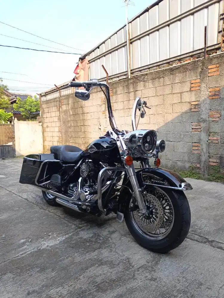 Harley RK/Roadking 2009 abs chicanos