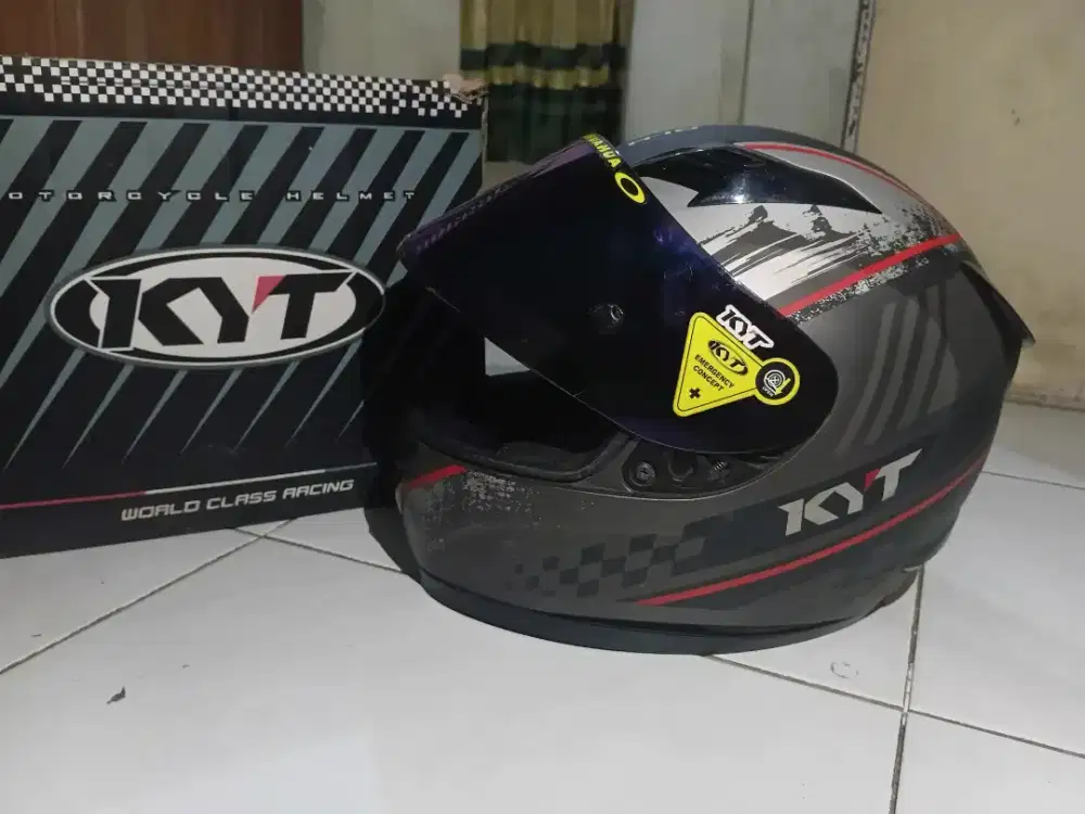 KYT R10 GUNEMATE red dof