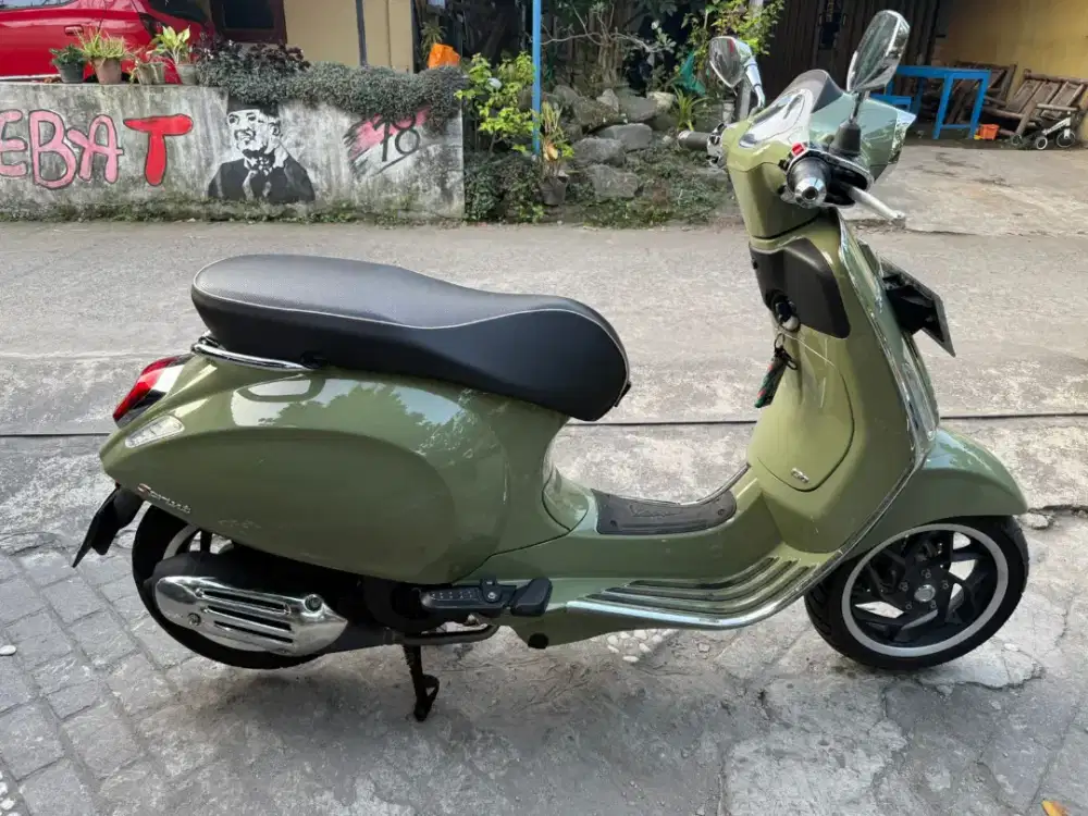Vespa sprint ABS THN 2024 plat AB Bantul , km spedo baru 4 rb