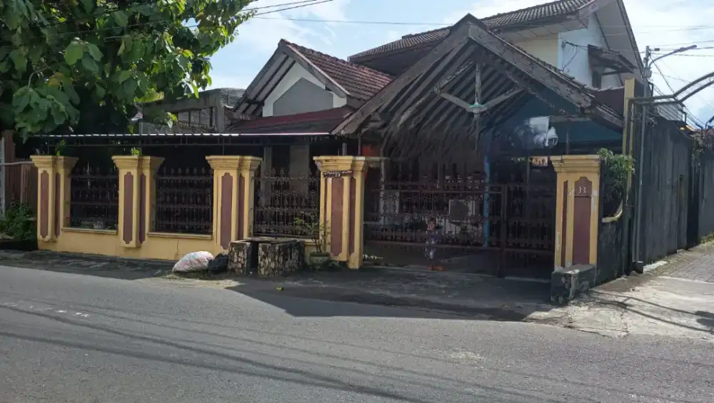 Rumah 2 Lantai utara Kampus UAD,dkt Kampus STIE Widya Wiwaha,Wirosaban