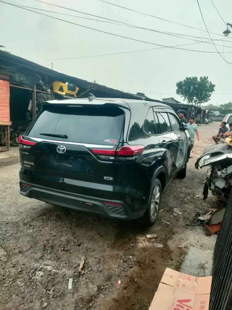 Part mobil Toyota Innova zenix hybrid original