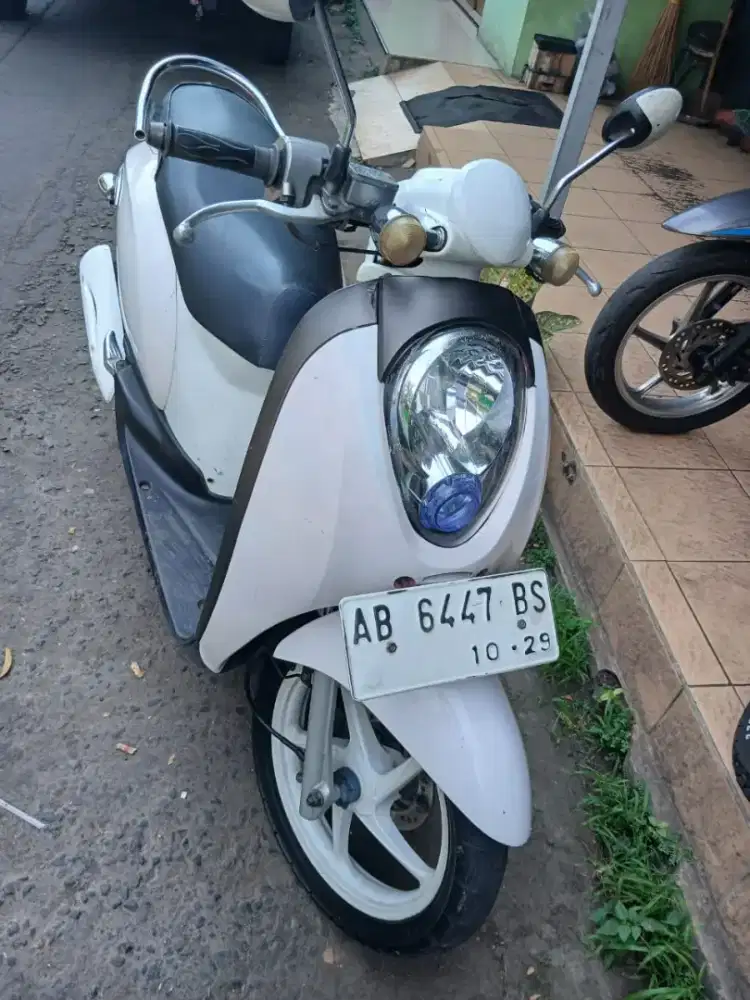 Scoopy THN 2010 plat AB kota