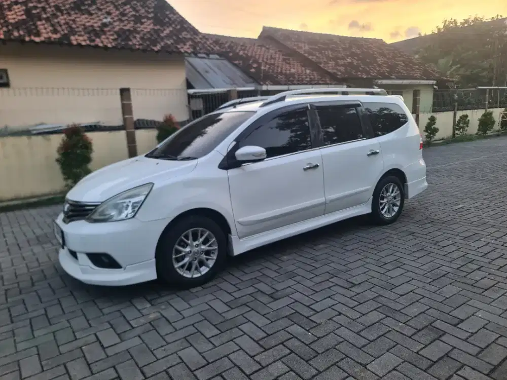 (DP10JT)GRAND LIVINA HWS L11 ISTMW