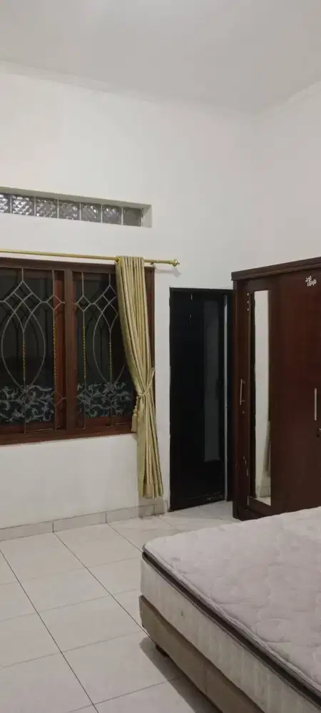 Kost Eksklusive  Krywn/Krwti  Lokasi Strategis jl Sayap RE Martadinata