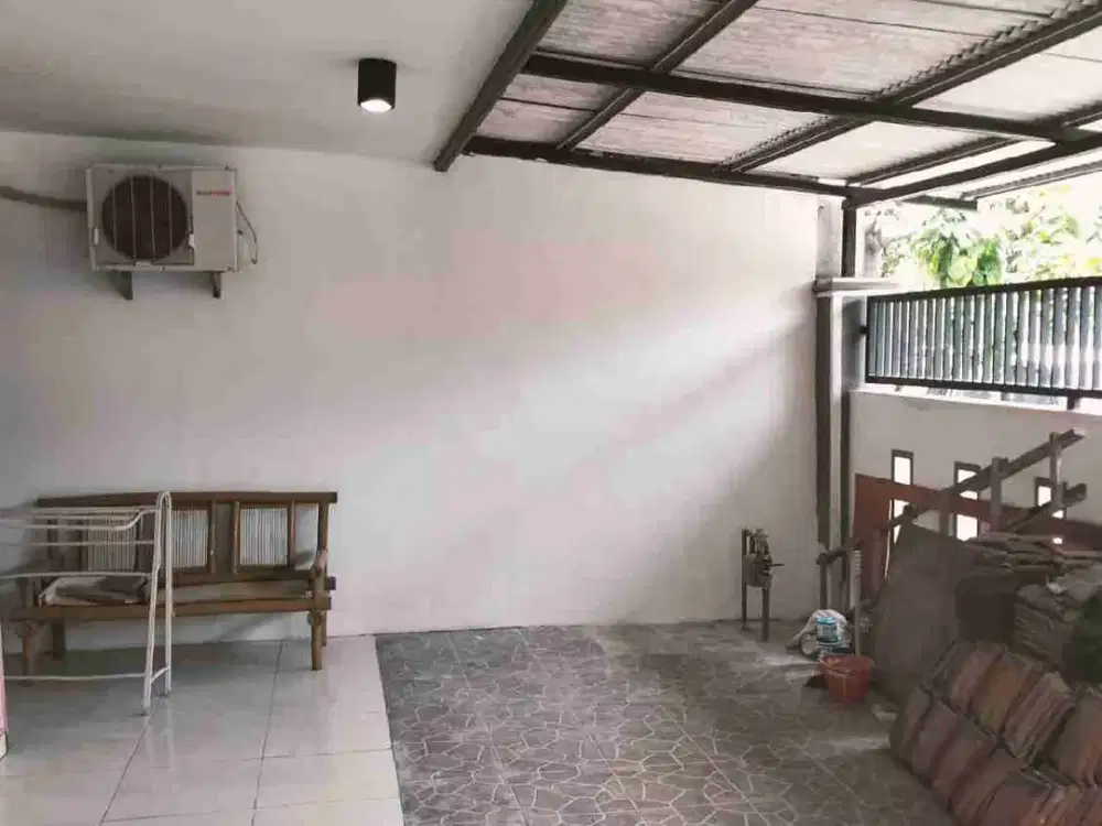 Murah!! Rumah Tenggilis Mejoyo dekat Universitas Surabaya