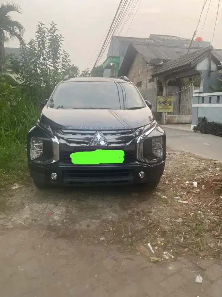 Dijual unit xpander croos 2021