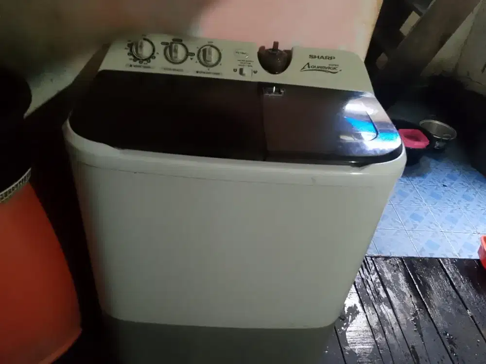 Mesin cuci merk sharp