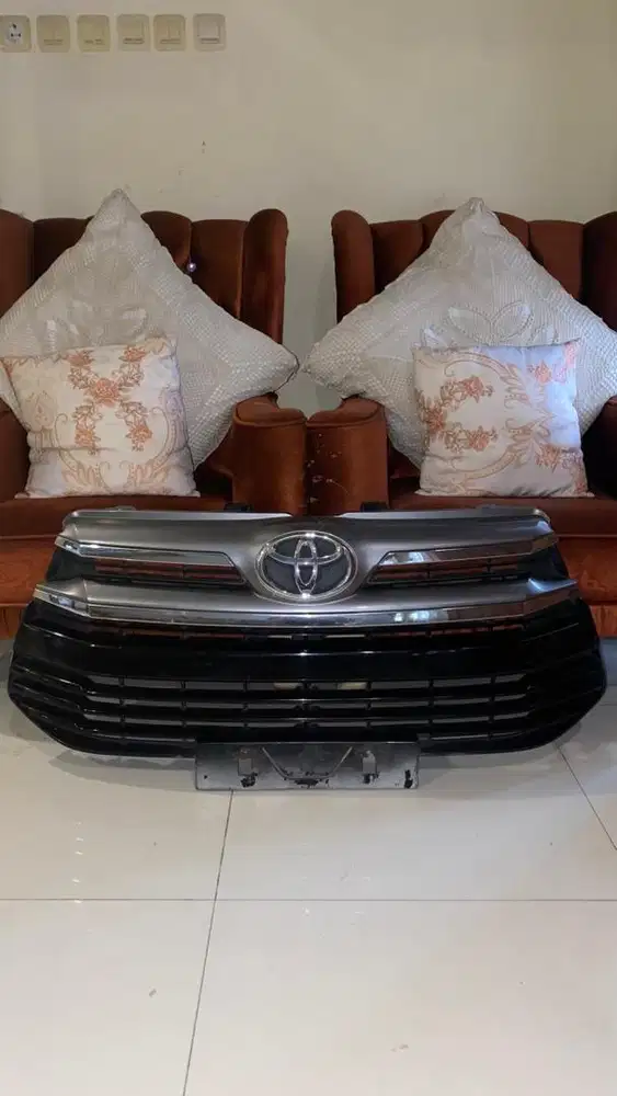 grill depan innova 2016