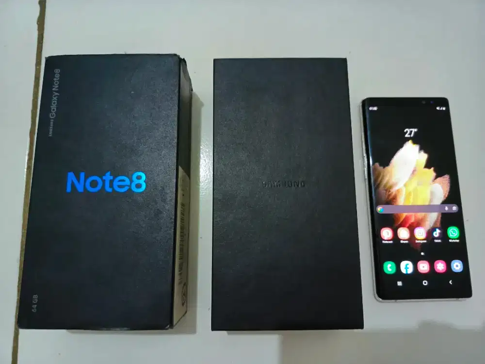 Samsung Galaxy note 8 Fullset
