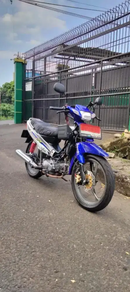 Jual motor vega r 2004