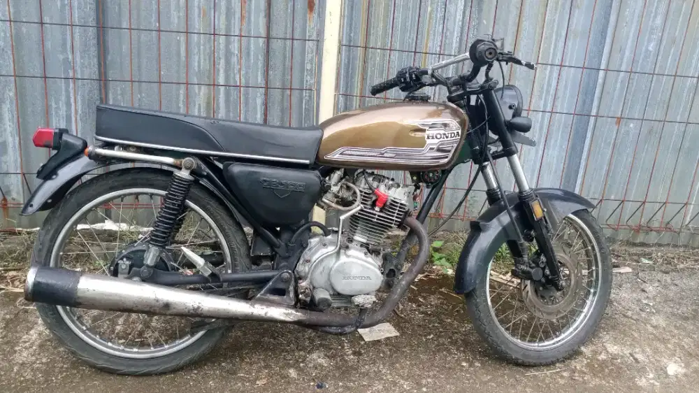 Honda CB125 siap touring jauh