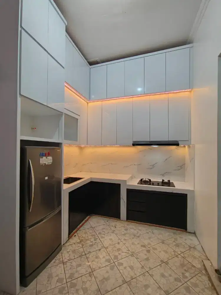 Kitchen set mininalis