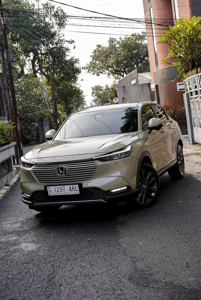 HONDA HRV SE 2023 CVT LOW KM ISTIMEWA PLAT D