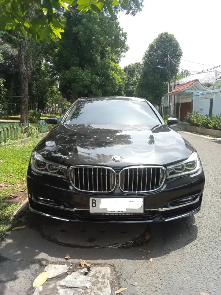 BMW Series 740Li