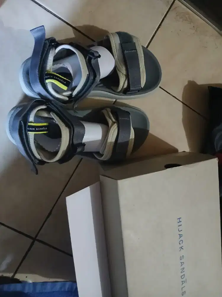 Hi Jack Sandals
Dari : Hi Jack (ORI 100%)