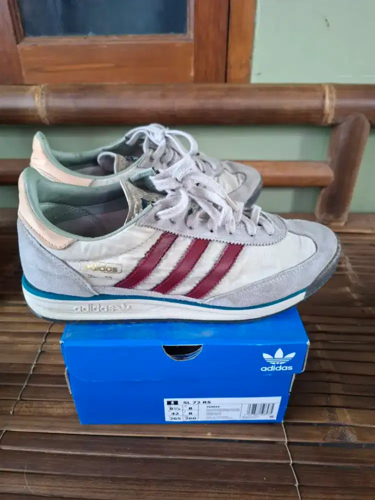 Sepatu Adidas SL 72 RS
