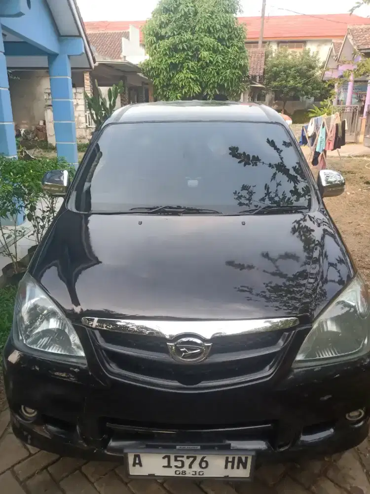 Xenia mi 1000cc 2009