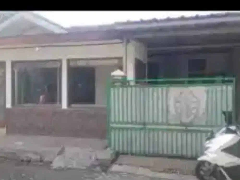 di jual rumah daerah taman harapan baru