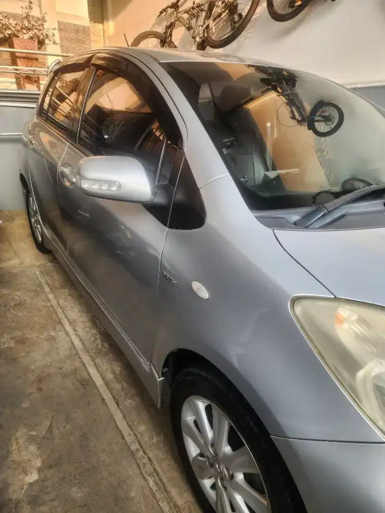 Jual yaris bakpao 2012