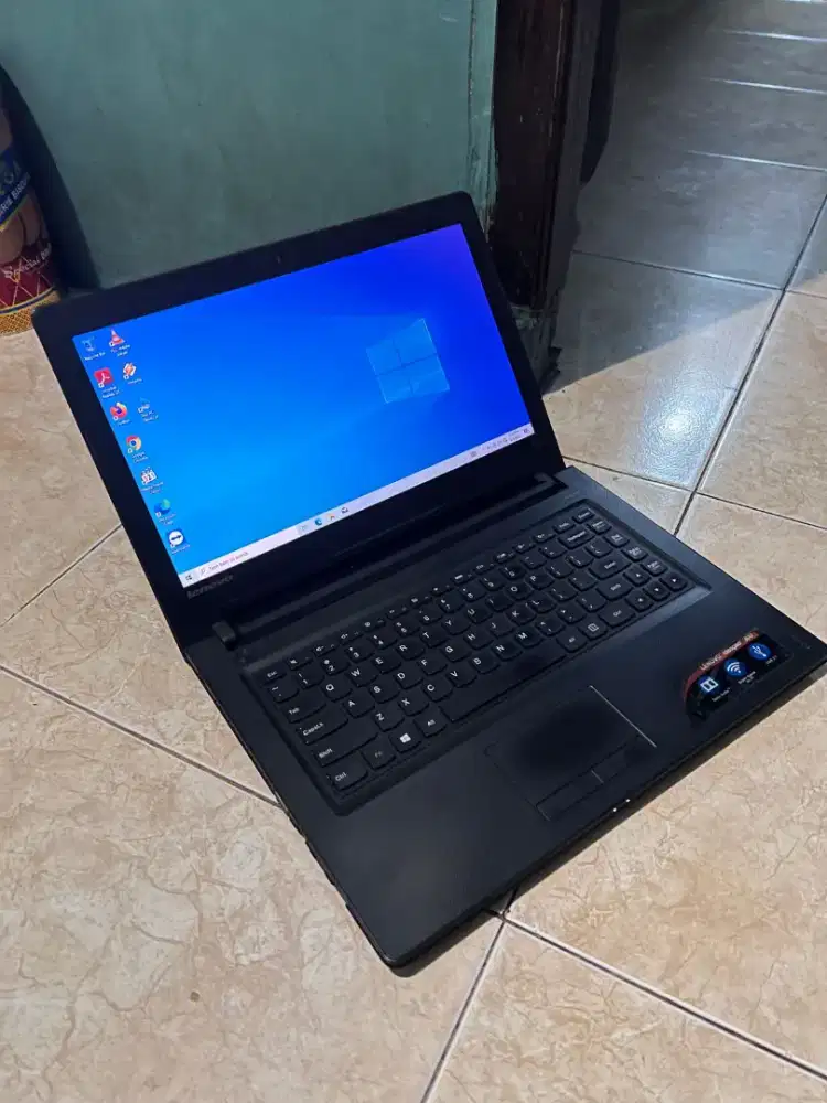 *No.04*

DIJUAL LAPTOP LENOVO IDEAPAD 300