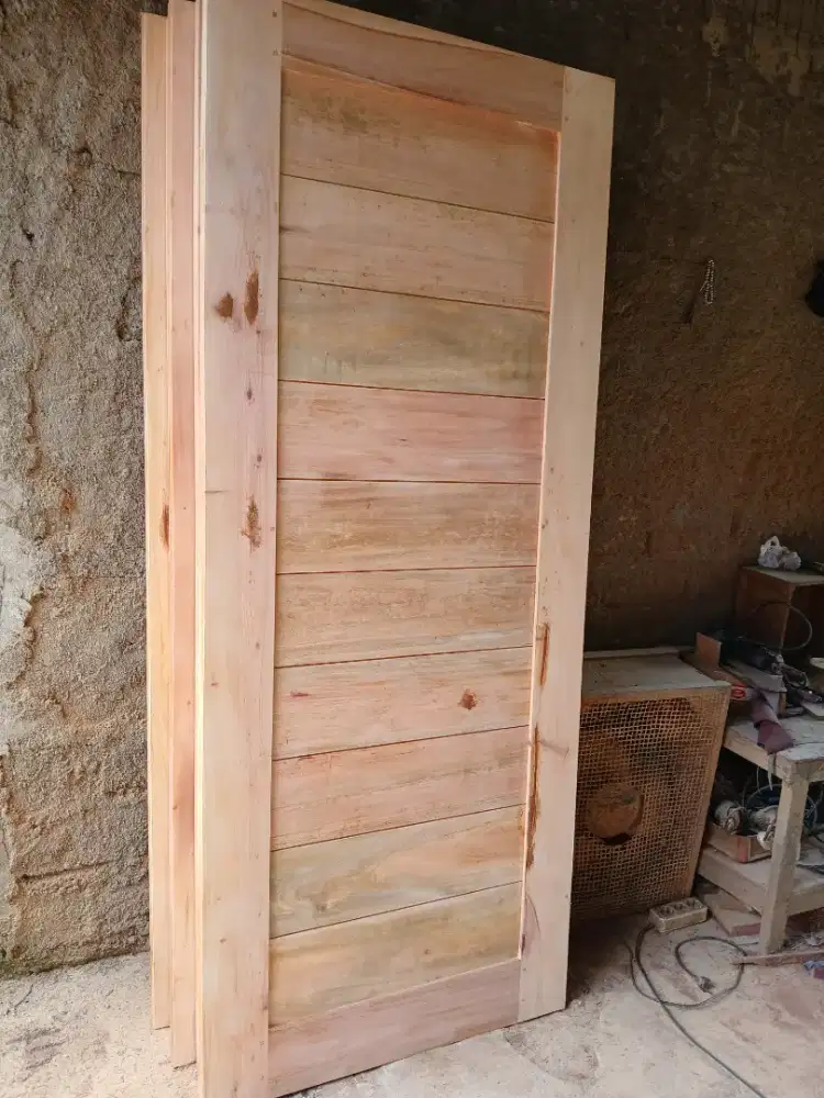 Pintu set kusen