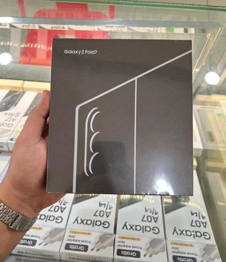 Samsung fold 7 256 gb new
