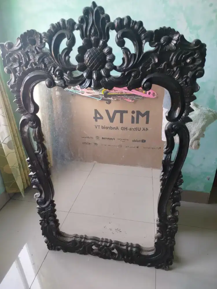 Figura jati ukir