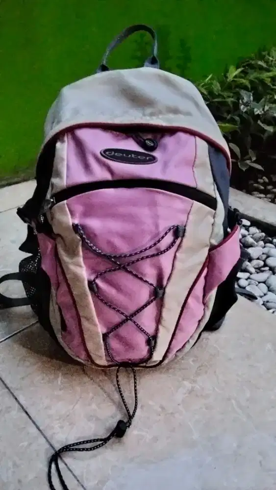 Tas Ransel Outdoor Deuter