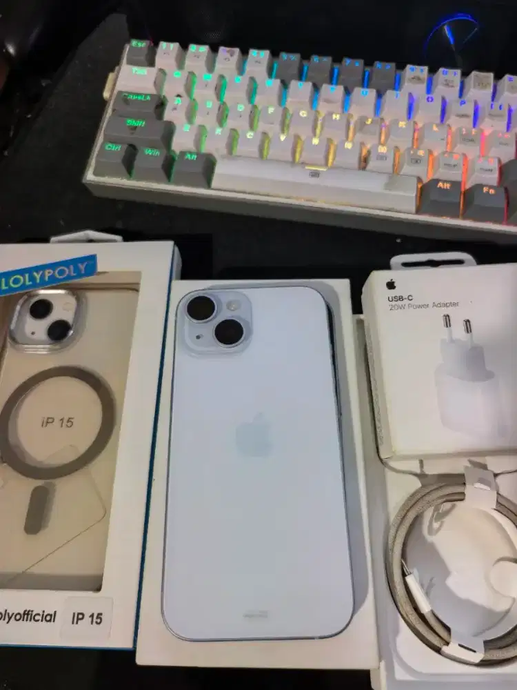 Iphone 15 ibox garansi banyak bonus