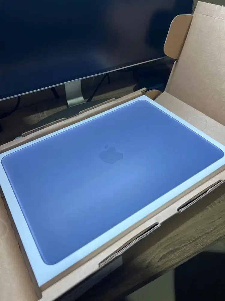 MacBook Neo Indigo 8/256GB new iBox