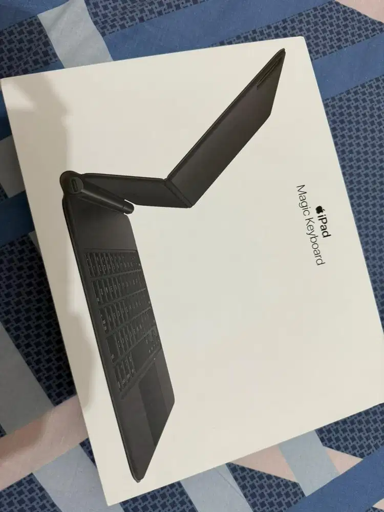 Apple Magic Keyboard 11-inch Gen 1 Black - Fullset Mulus Original