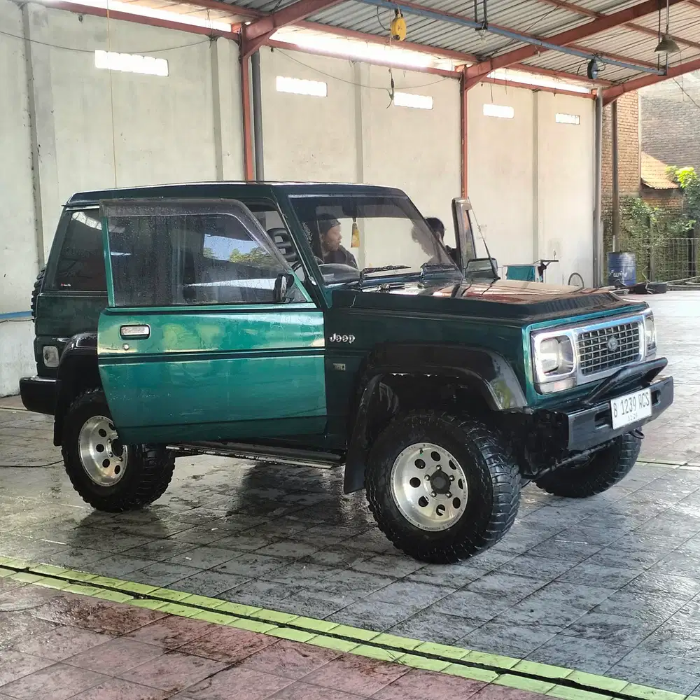 Daihatsu Feroza 1998 Bensin