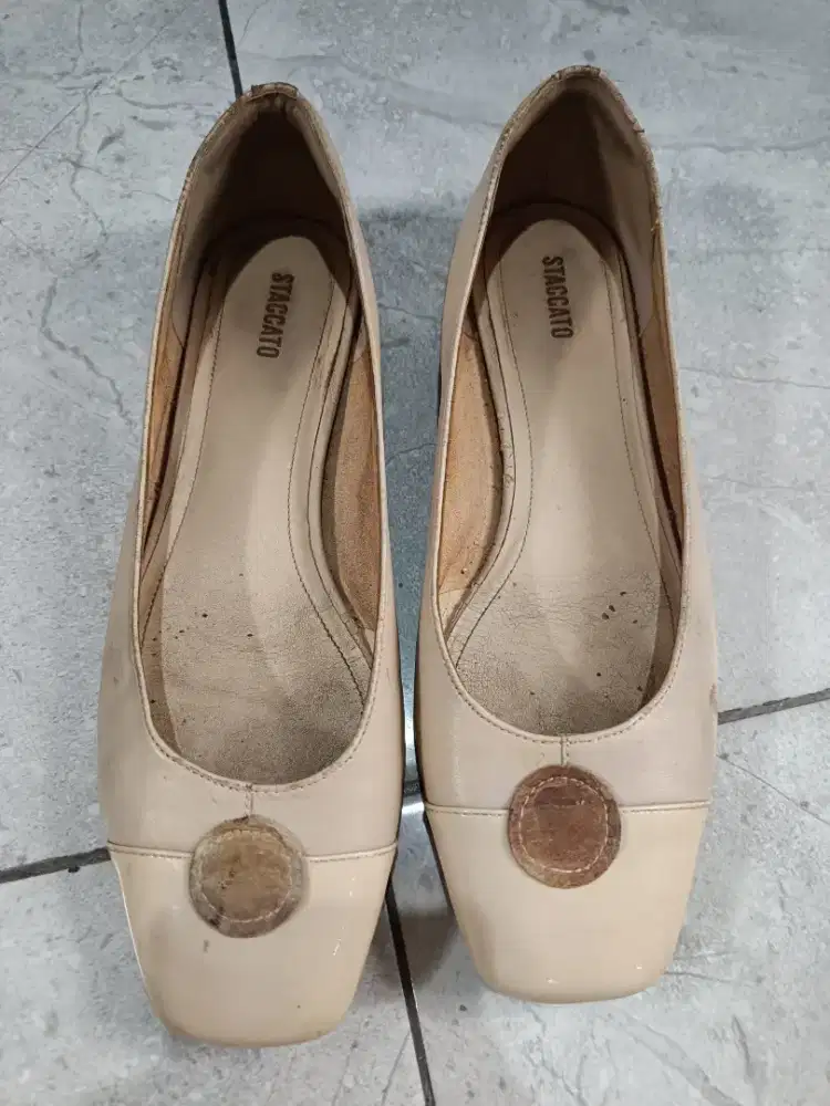 Sepatu Kulit Flat Shoes Staccato Size 38 atau insole 26