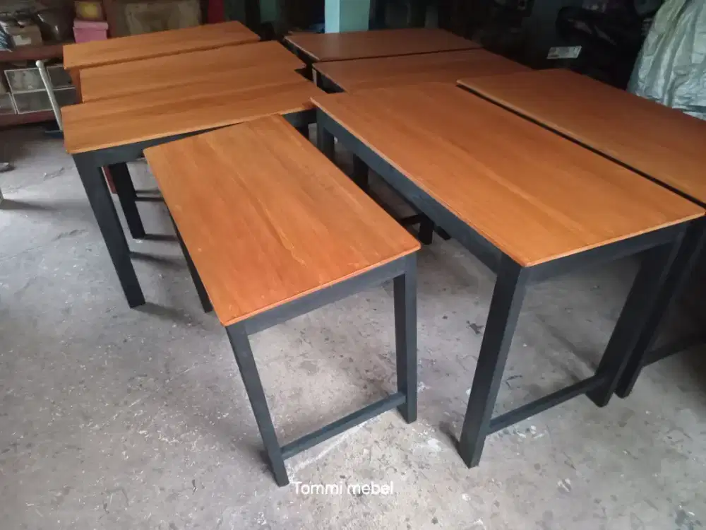 Meja warung kedai