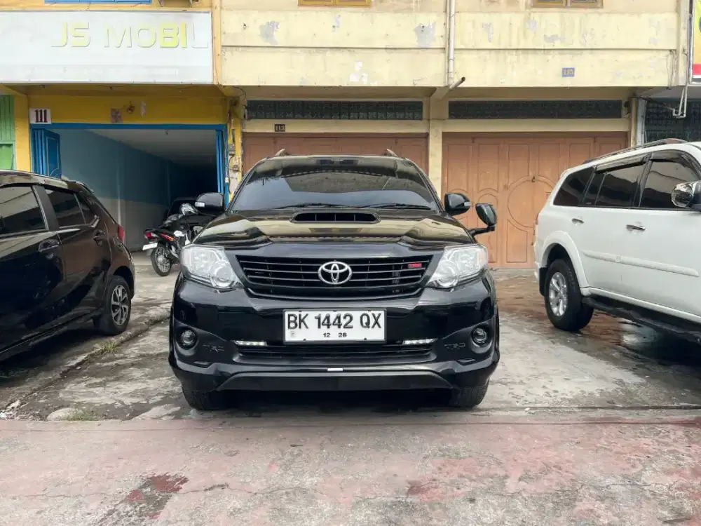 Toyota Fortuner VNT TRD manual 2014