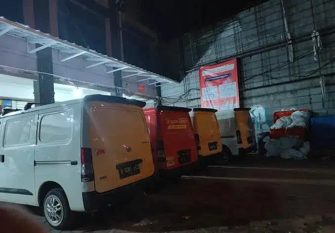 LOWONGAN KURIR MOTOR