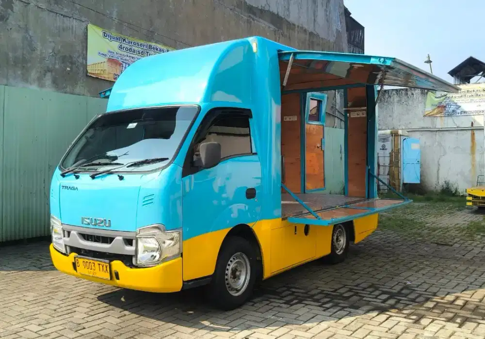 2rbKM SEPERTIBARU MURAH Isuzu traga food truck 2023 bok truk pameran