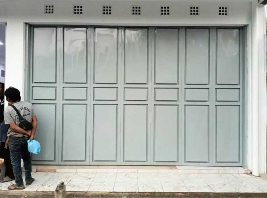 Pintu Garasi Henderson Sliding Geser Otomatis dan Minimalis