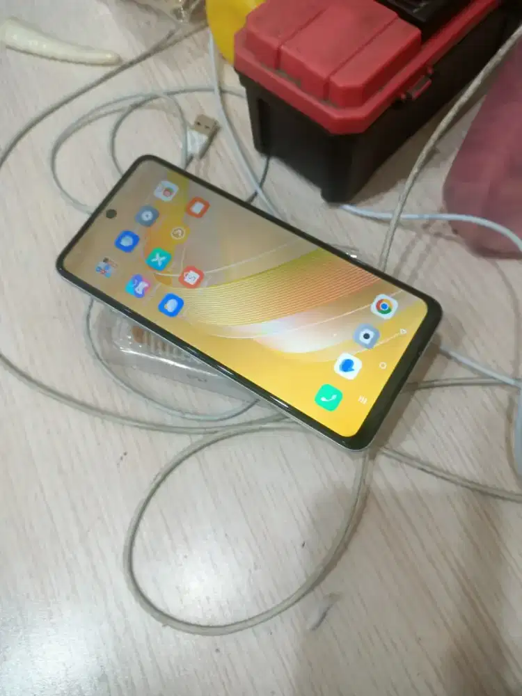 Infinix smart 8 ram 3/64 mlus normal semua nya ORI semua hp SM cas