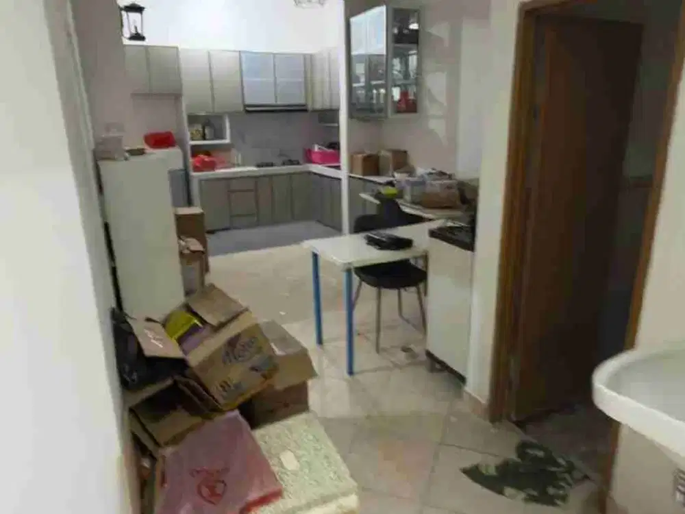 Dijual Rumah 2 Lantai di Komplek Walikota Kelapa Gading Jakarta Utara
