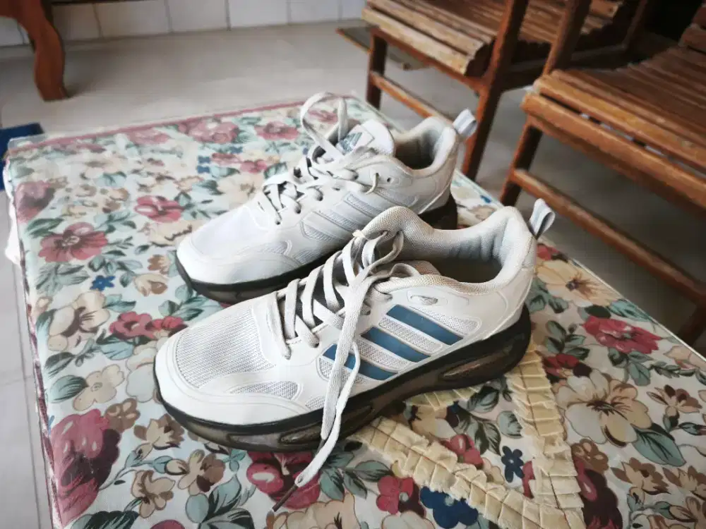 Adidas bounce retro