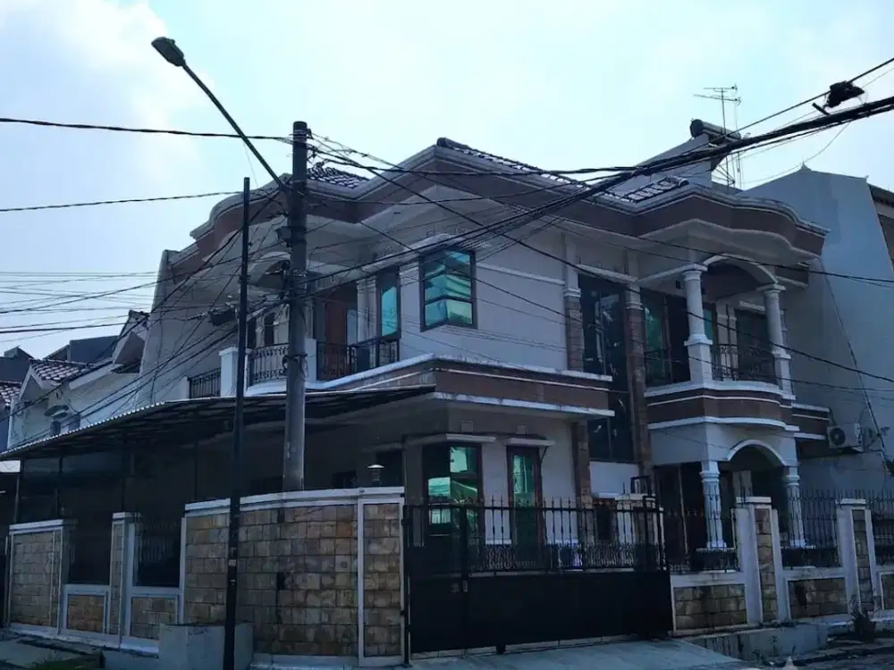 Rumah Huk 2 Lantai Lokasi di Sunter