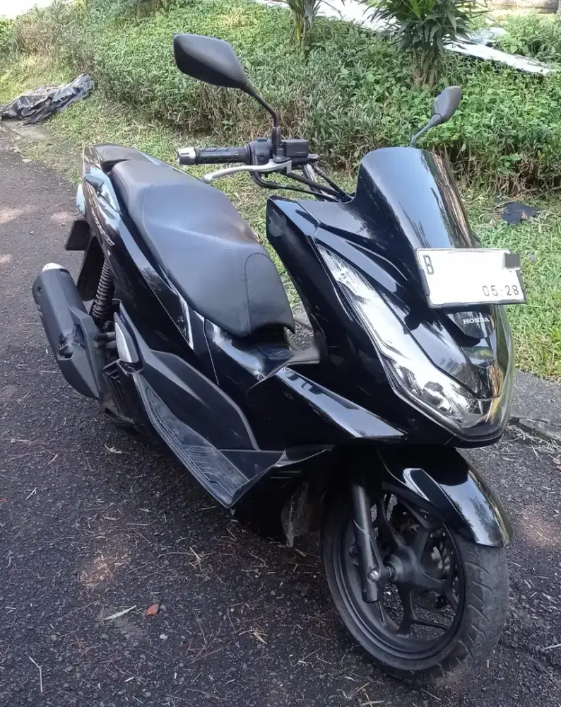 Honda pcx 160 tahun 2023 kilometer 17rb tangan pertama dari baru