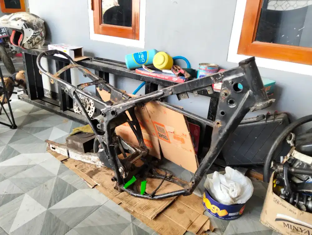 Frame ori TS 125 + arm & unitrack