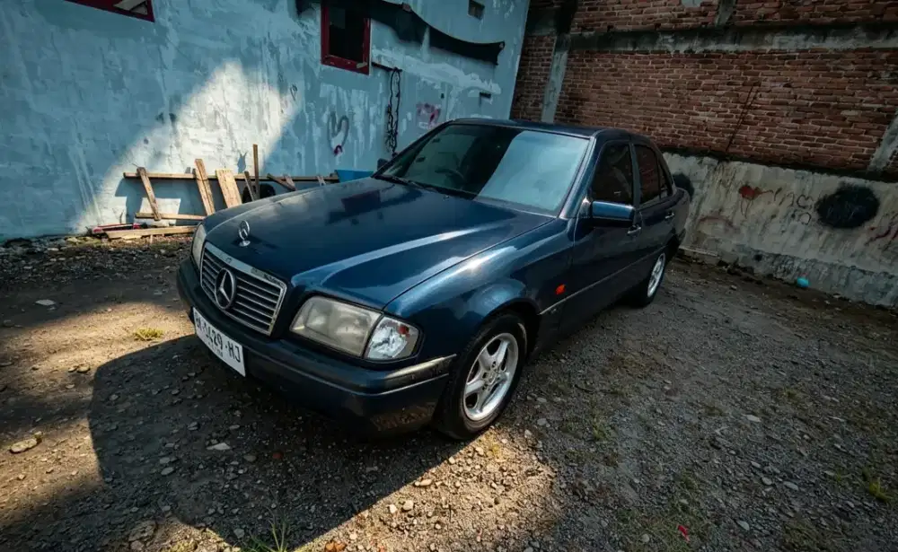Mercedes-Benz C230 1997 Bensin