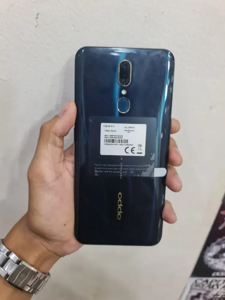 Oppo F11 4/128gb