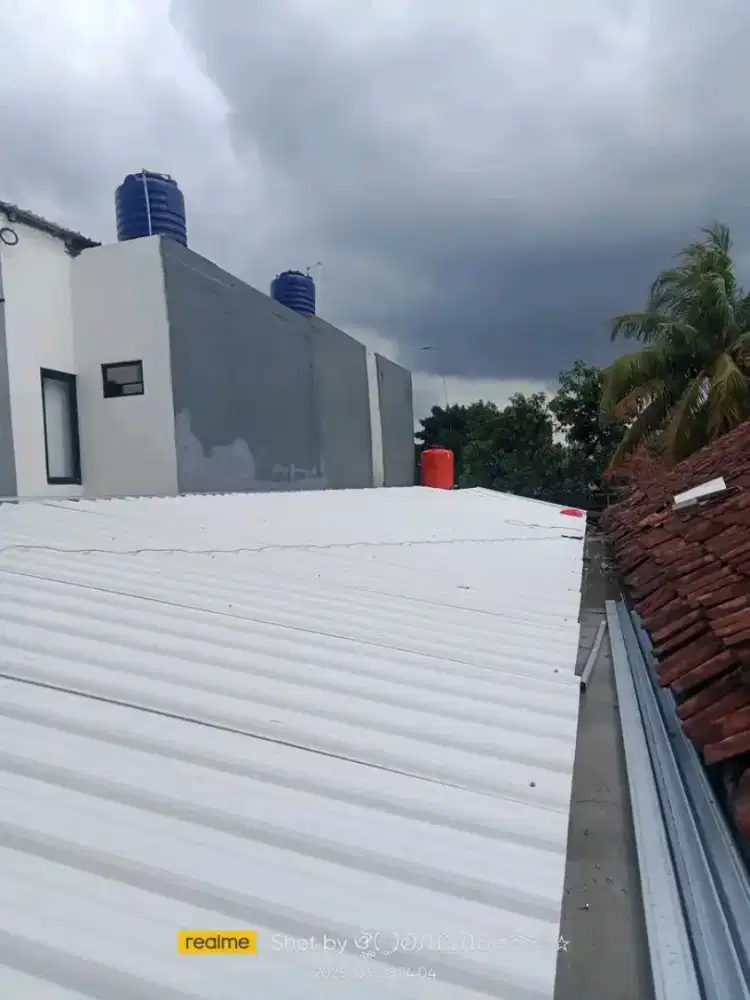 TUKANG ATAP BOCOR.