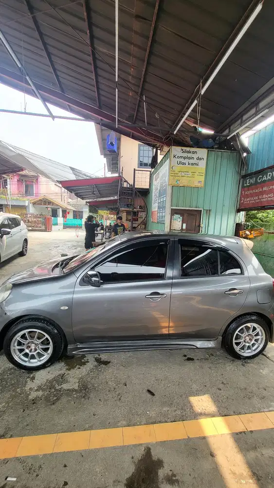 Nissan March 2012 Bensin