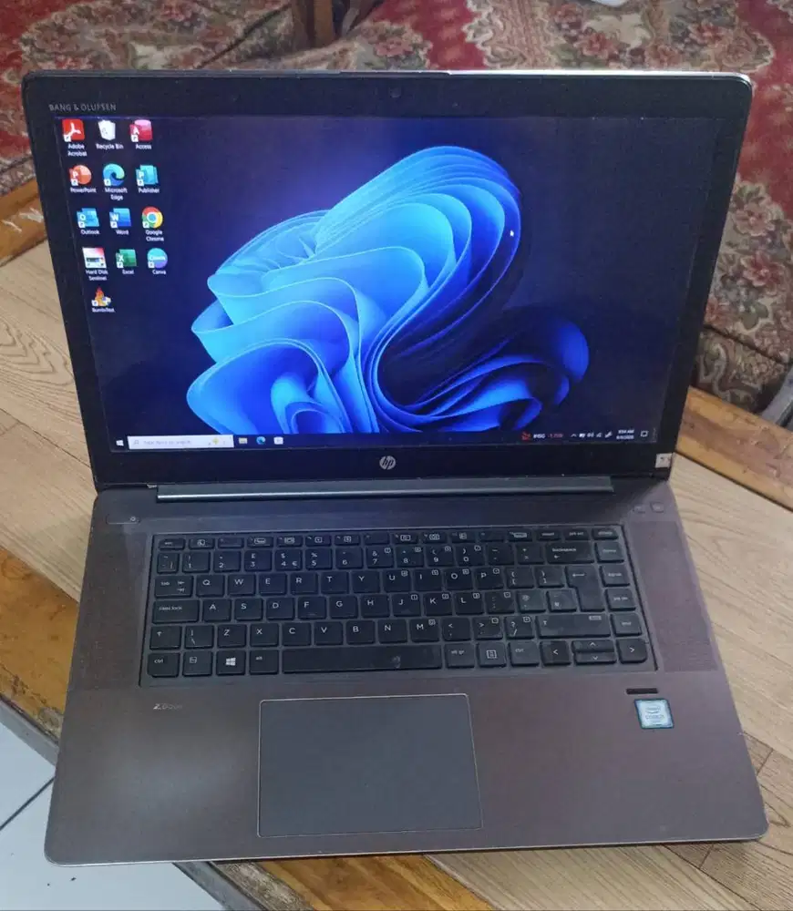 HP ZBOOK 15 G3 Intel Core i7 HQ   RAM 16GB  256GB quadro nvidia
